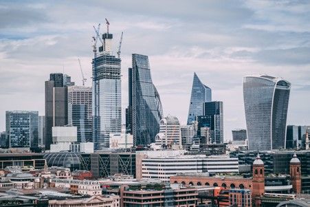 How to Boost the Mobile Signal for Your Building 3 8909c0ff90aa9227f65e2101b743c122aef266c9 451x301 1