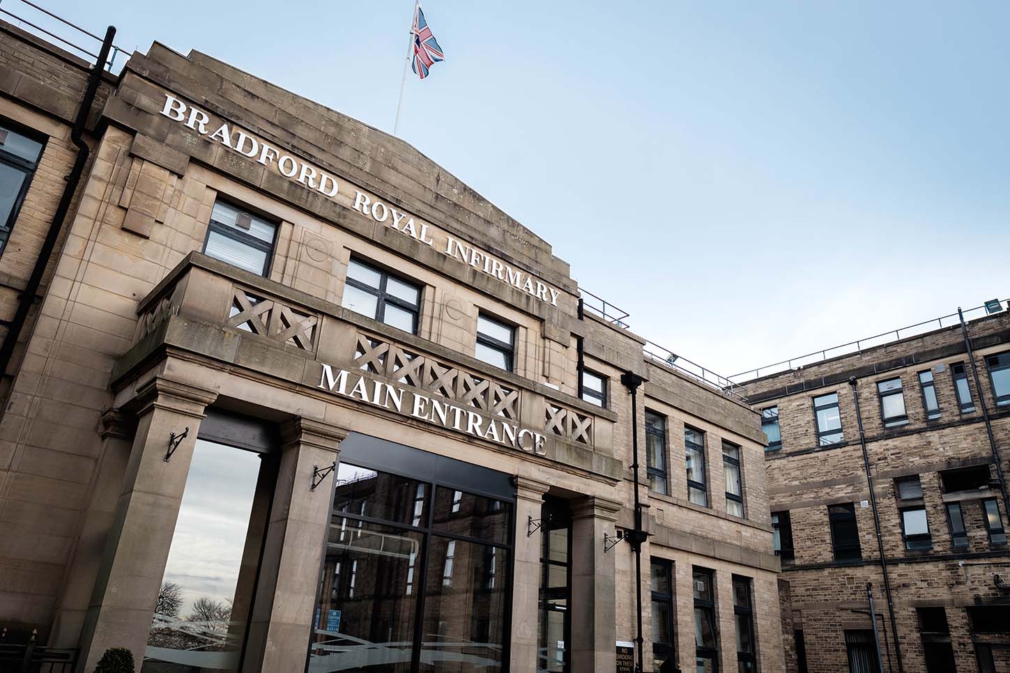 Case Studies 7 Case Study: Bradford Teaching Hospitals NHS Foundation Trust - Mobile Connectivity Solution building exterior