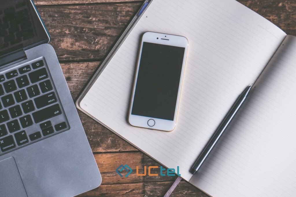 Mobile phone signal booster for hospitality businesses and hotels to keep guests connected 5 pexels jessica lewis 583847